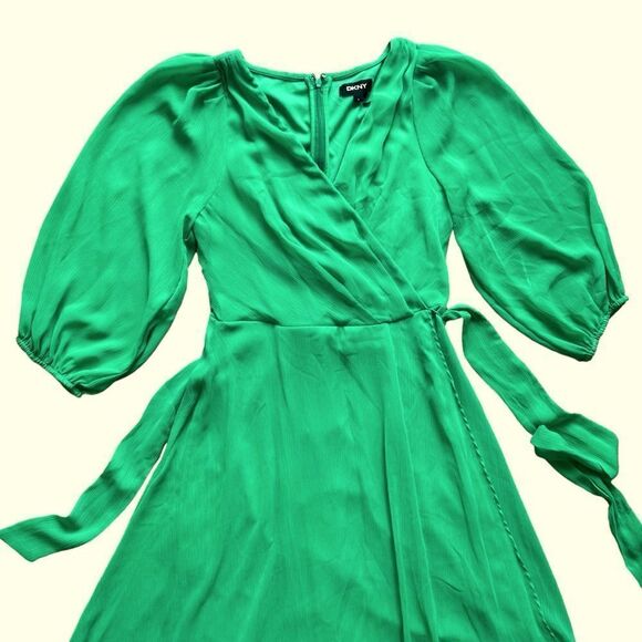 DKNY Bright Green Self Belt Flowy Dress Size 4 - Picture 4 of 14